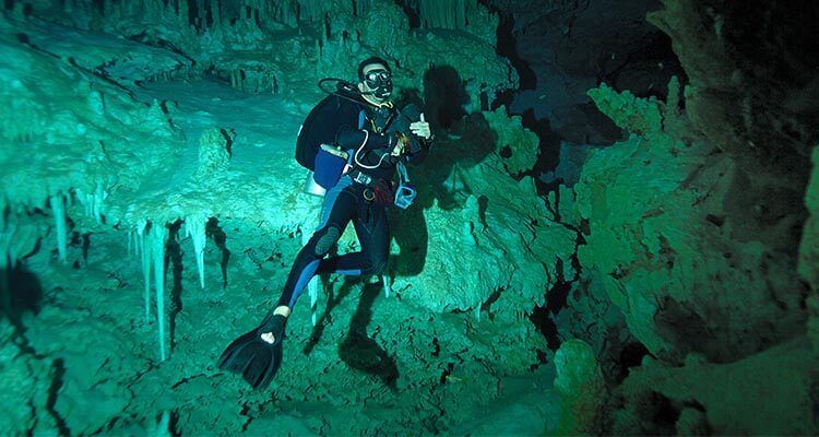 Buceo en Cenotes desde Cancun