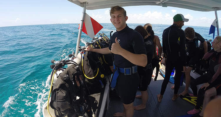 Referral Dives in Cancun (2 Dives)